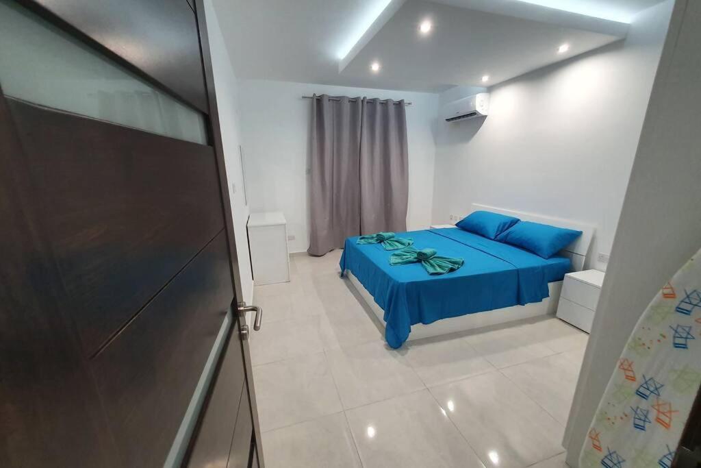 Seaview 2 Double Bedroom Modern Apartment خليج سانت بول المظهر الخارجي الصورة