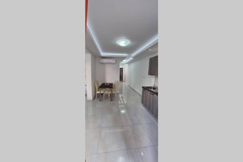 Seaview 2 Double Bedroom Modern Apartment خليج سانت بول المظهر الخارجي الصورة